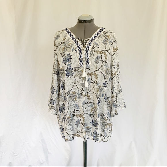CJ Banks Tops - 🛳NWOT CJ Banks Gypsy Boho Cold Shoulder Tunic 1X